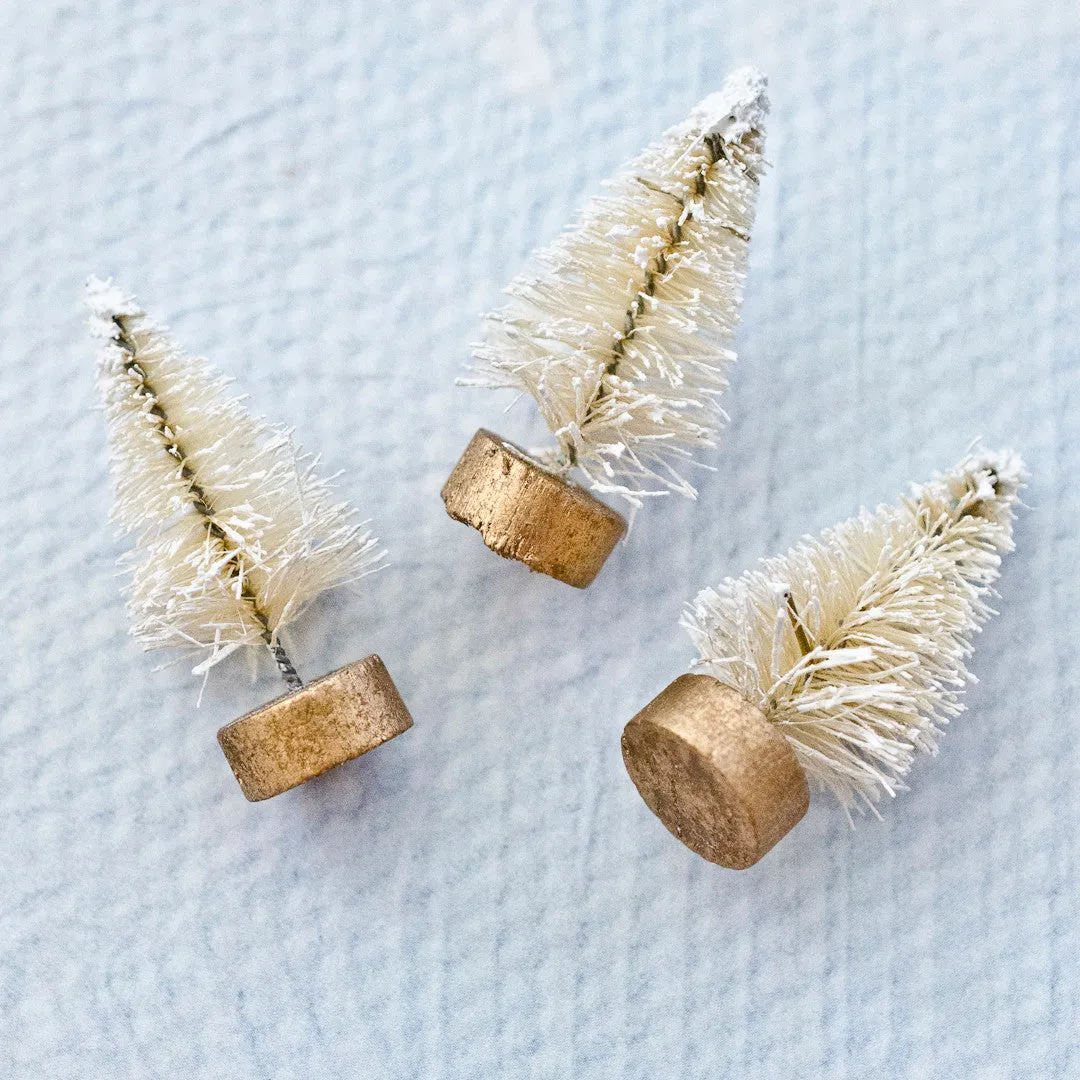 Stampington Miniature Frosted Cream Bottle Brush Trees 3-pakning