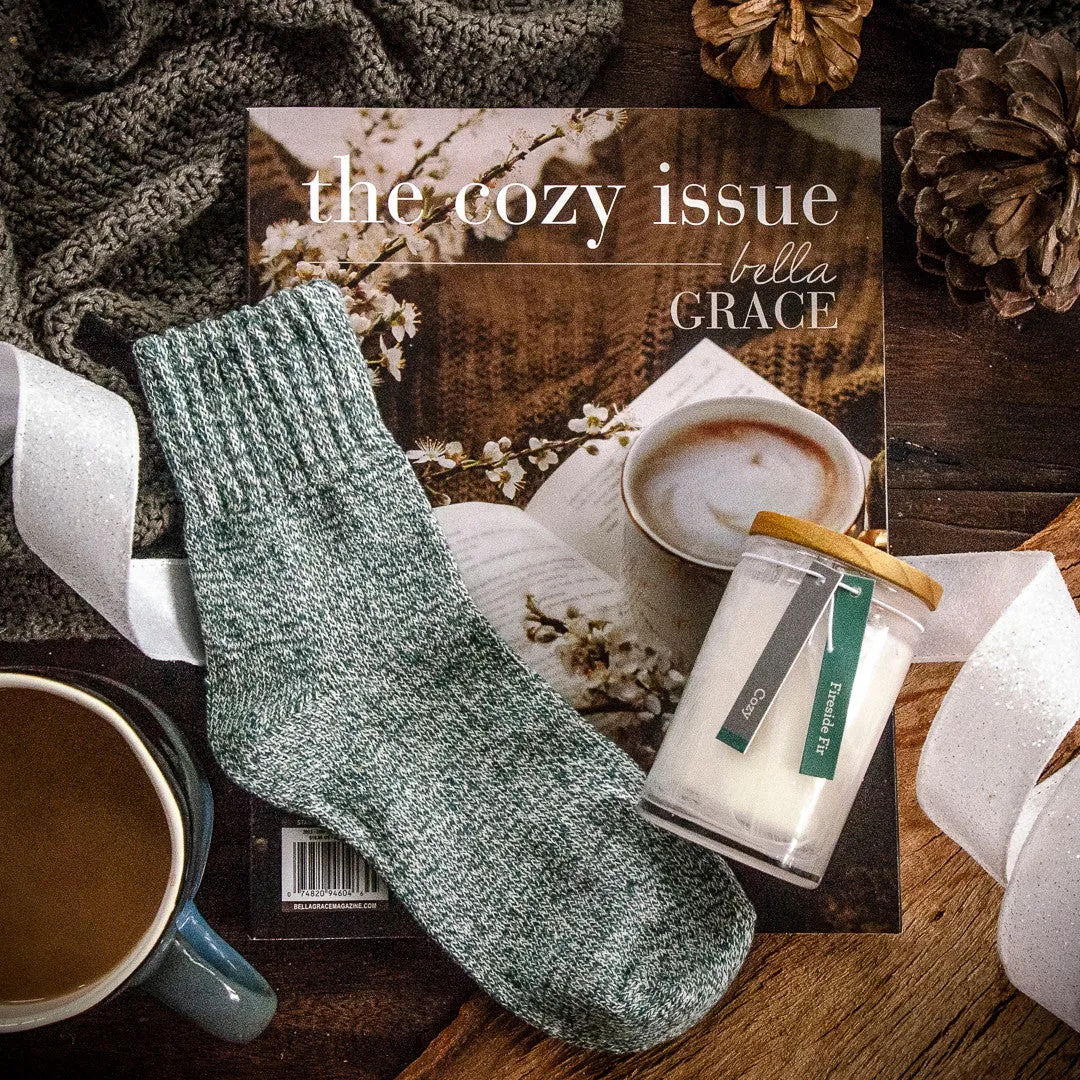 Stampington Cozy 6 gavesett blad lys sokker