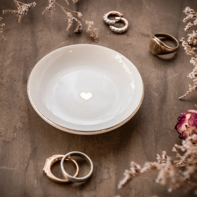 Stampington Gold Heart Trinkets Jewelry Dish smykkefat krem
