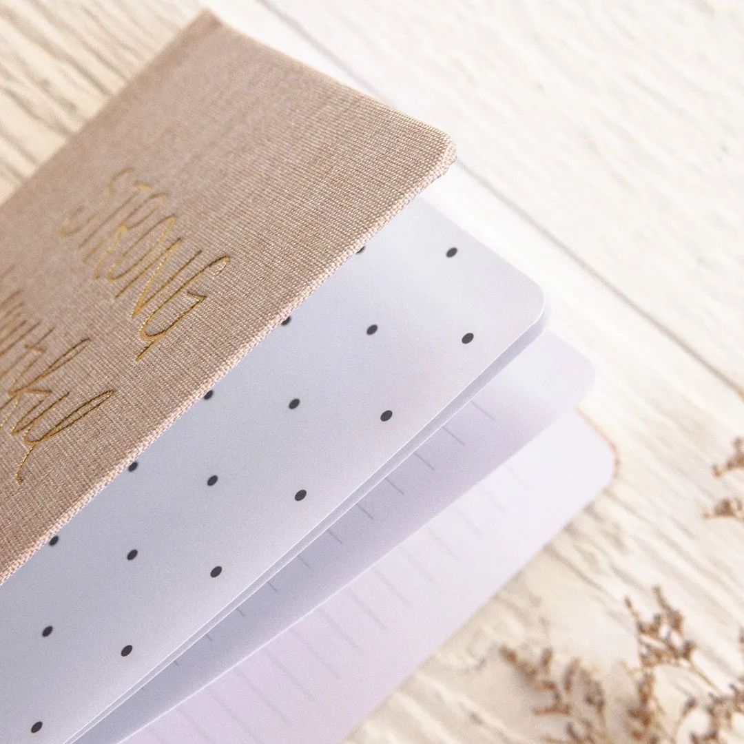Sweet Water Decor Strong Beautiful journal linjert gull