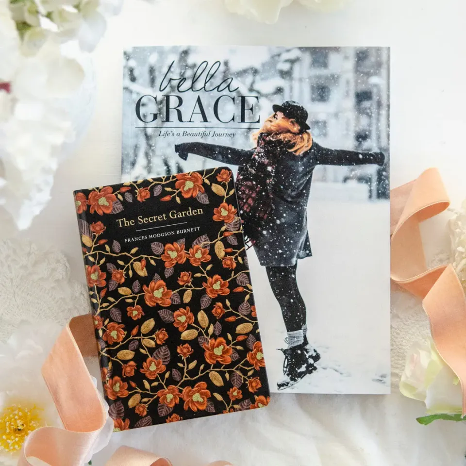 Stampington Bella Grace 30 gavepakke Secret Garden bok