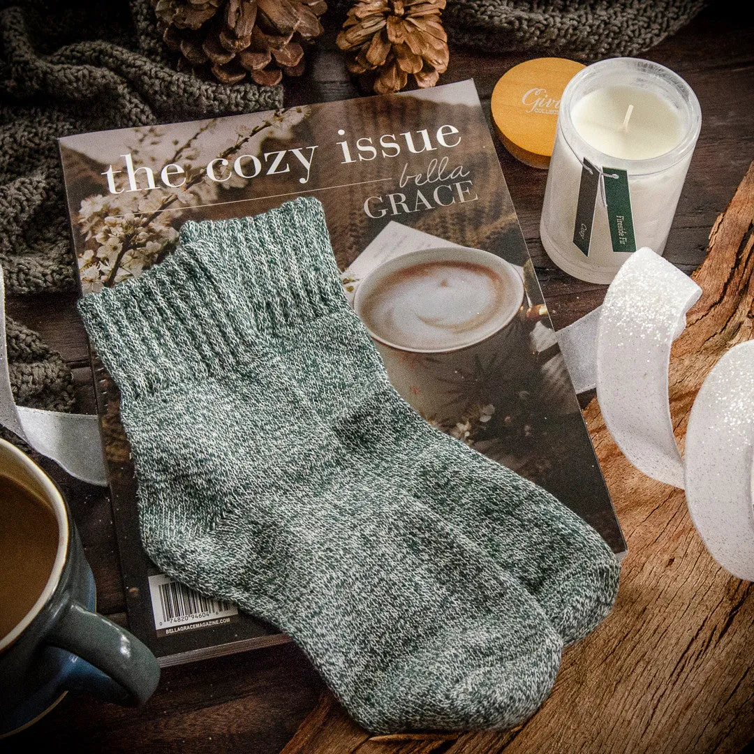 Stampington Cozy 6 gavesett blad lys sokker